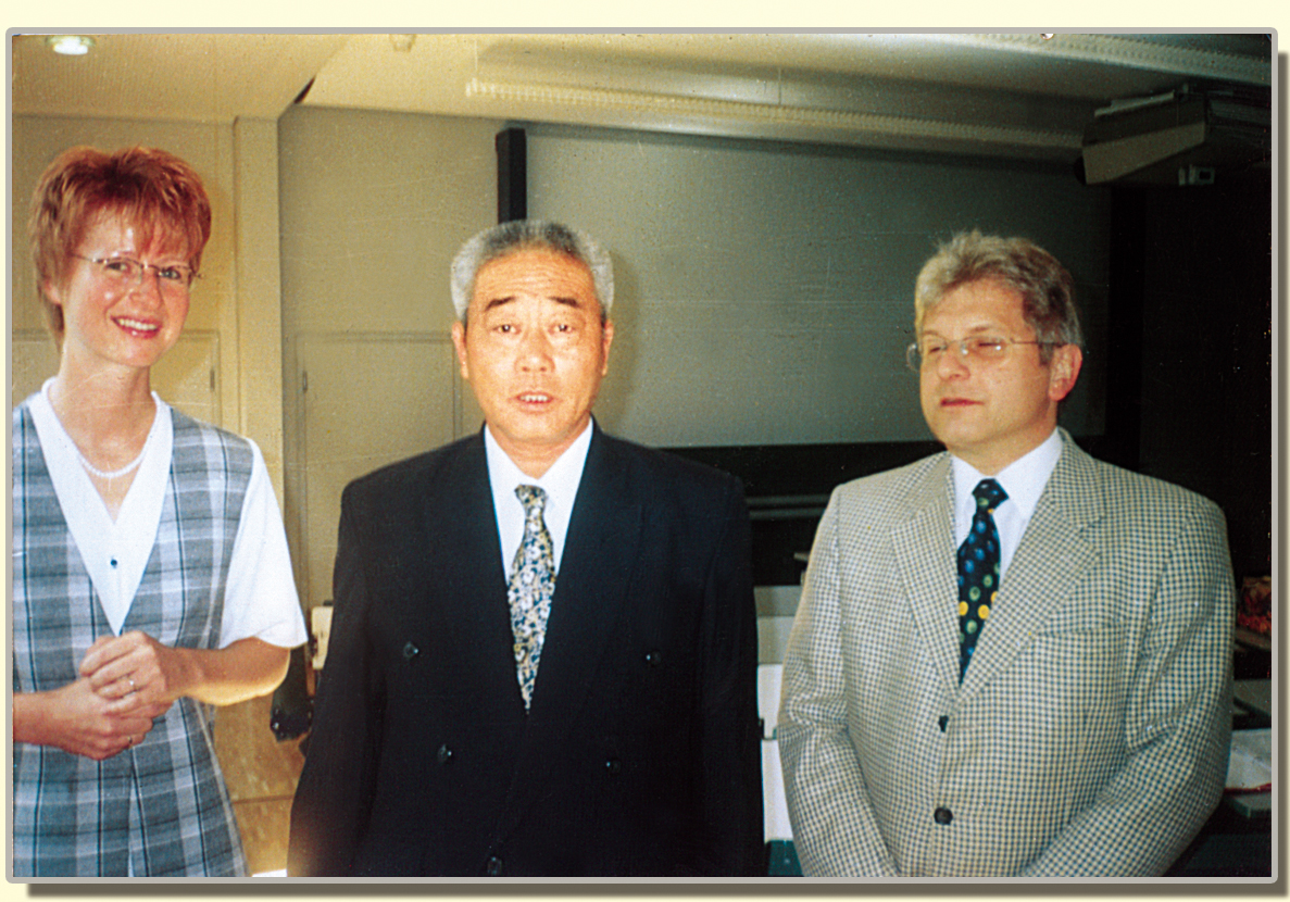 ������Ժ���ڵ¹������˸���ѪҺ��ר�ҡ�����ר�Һ�Ӱ����