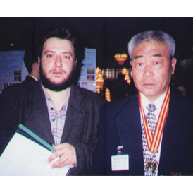 1999���׽����紴��ҽѧ���������Ժ��������ѪҺ��ר�Һ�Ӱ